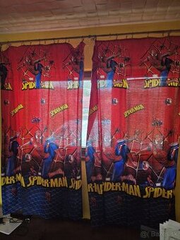 Závesy spiderman