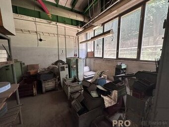 PRONÁJEM SKLADU - DÍLNY O VÝMĚŘE 47m2 V ADAMOVĚ U BLANSKA