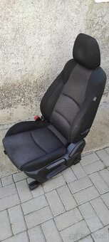 Sedadlo vodiča Mazda