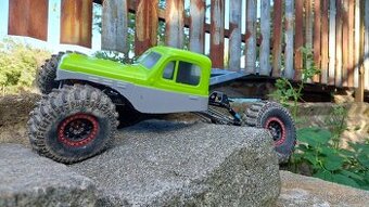 Poizd T3V1 RC crawler