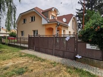 42014-Dražba rodinného domu s dvoma bytovými jednotkami