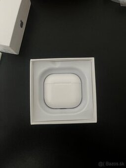 Apple AirPods 4