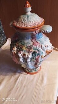 Porcelánová váza