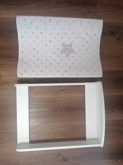 Prebaľovací pult Tosia na komodu s podložkou