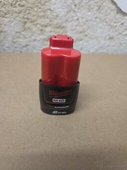 Akumulátor Milwaukee M12 2.0Ah - 1