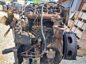 PREDAM KOMPLETNY MOTOR TRAKTOR ZETOR TROJVALEC