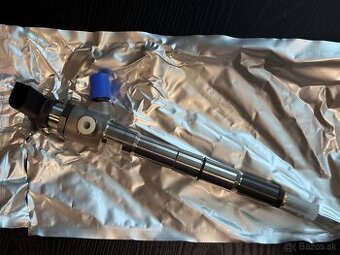Original nove vstrekovace 03L130277S 1.6tdi vw