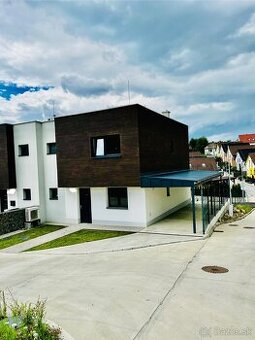 NOVOSTAVBA 5 izbového rodinného domu, 386m2, PO