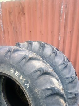 Pneumatiky 16.9 R 30