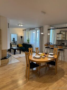 3-izbový byt v Bratislave-Starom Meste - 1