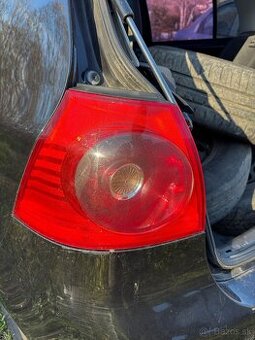 Zadné svetlá Volkswagen Golf 5 Hatchback