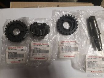 kawasaki KX 250 prevodovka 2002