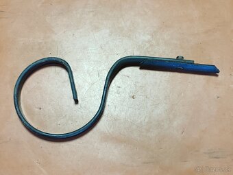 "S" Pero kultivátora