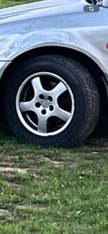 5x100 Elektrony na zimných pneumatikách 195/65/ R15