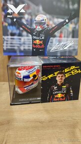 Max Verstappen - Helma 2024 + podpis karta