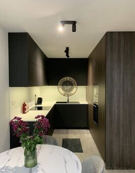 Luxusný 2-izbový byt s výhľadom na Bratislavu NA PRENÁJOM