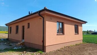 OPONICE NOVOSTAVBA - 4 izbový RD