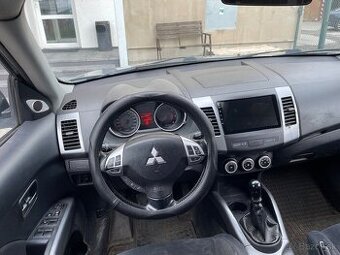 Mitsubishi Outlander, 103kw 2.0, 4x4