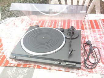 Gramofón TECHNICS