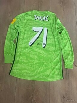 Dres Dominik Takáč 2021/22