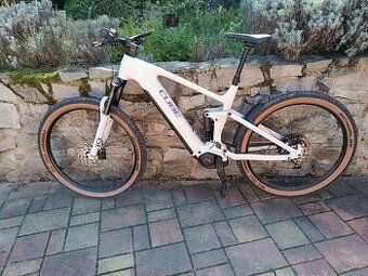 Cube Stereo One44 NOVY 50km