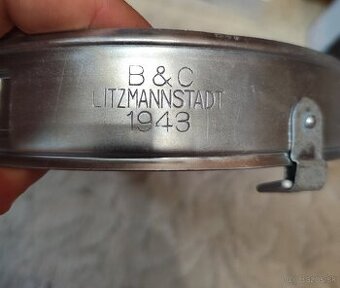 REZERVOVANÉ obruč do nemeckej prilby