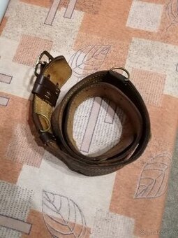 Kožený vojensky opasok