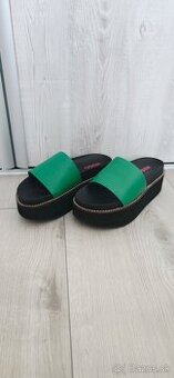 Dámske šľapky HUGO