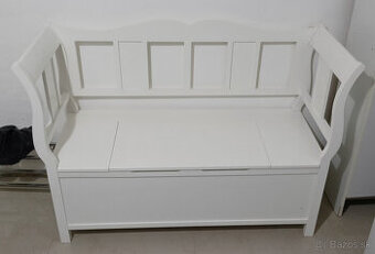 Biela drevená lavica s úložným priestorom / botníkom