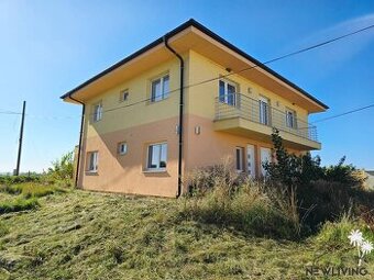 NA PREDAJ Novostavba 6 izbový dom Horná Streda