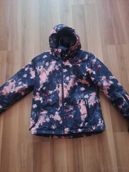 Dievcenska lyziarska bunda