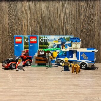 LEGO City 4441 – Policajná dodávka pre psa