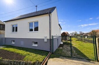 NA PREDAJ: Kompletne zrekonštruovaný 3-izbový rodinný dom