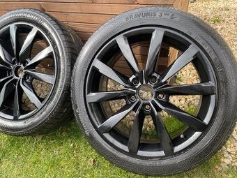 DIJONschwarz 11 orig Alu disky VW 5x112 7jx r17 ET 49 čierne
