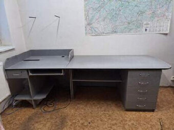 kancelarsky/pracovny/pocitacovy stol