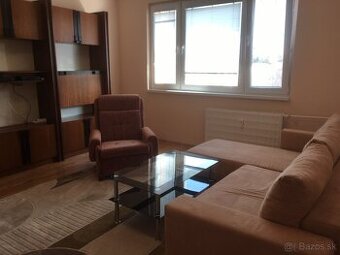 V Seredi prenajmem 3 izbový byt