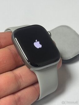 Apple Watch 11 46mm Space Gray - len odskúšané, rok záruka