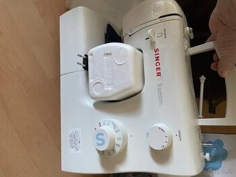 Šijaci stroj singer