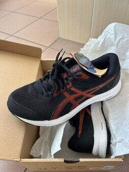 Botasky asics  čierne