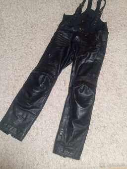 kožené nohavice