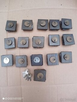 Predám zámky na nábytok