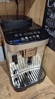 Kavovar delonghi macnifica evo