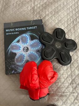 Predám Music Boxing Target s rukavicami nový, nikdy nepouži
