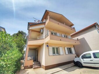 Apartmana Steli 3 ks ostrov VIR