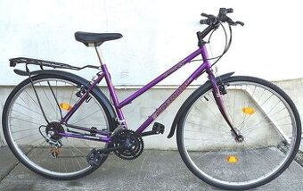 Cestný trekingový bicykel