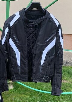 Moto bunda infine