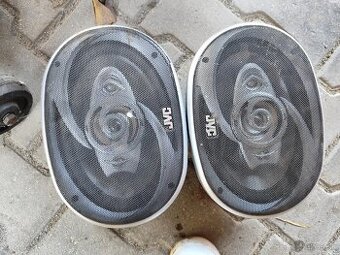 JVC reproduktory