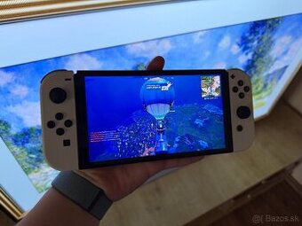 Predám Nintendo Switch OLED 256GB – TOP stav 🎮