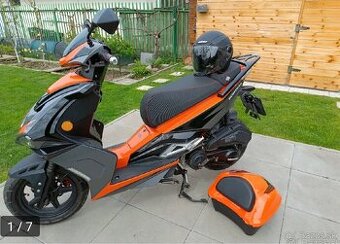 Adamoto fast 125 A9 2021