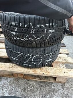 Z207 zimné 2ks 235/45R18